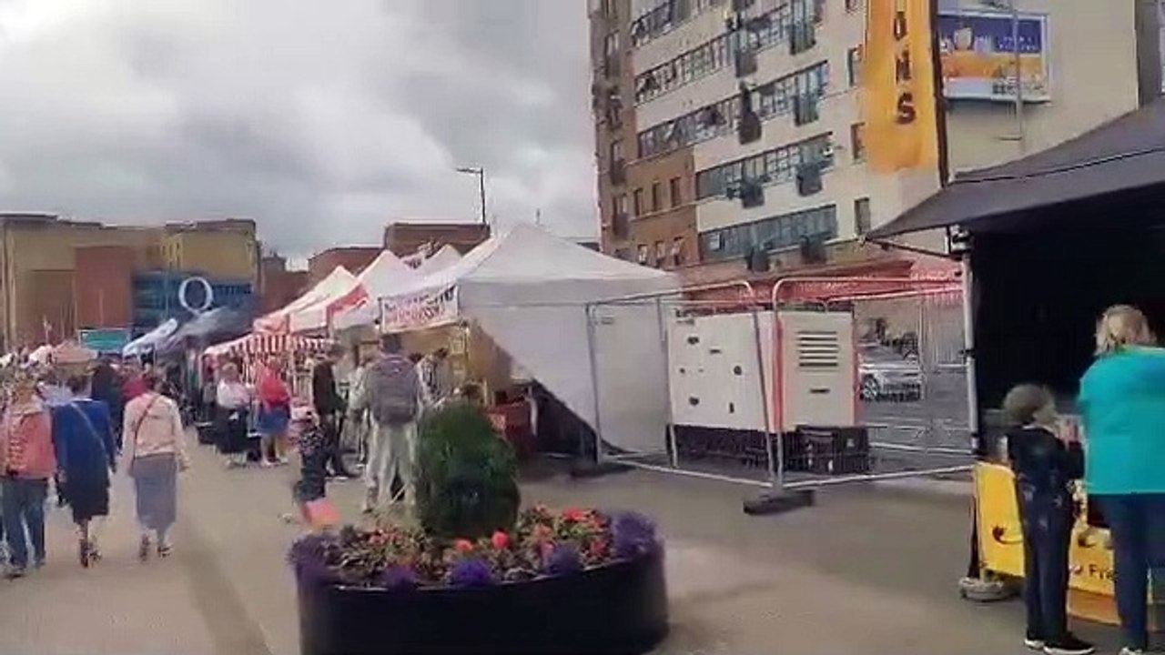 Thousands flock to opening day of Foyle Maritime Festival