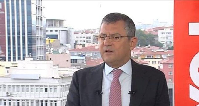 Özgür Özel kimdir? Özgür Özel kaç yaşında, nereli? Özgür Özel hayatı ve biyografisi ne?