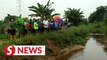 Sg Udang farmers protest pollution of river, say it affects their livelihood