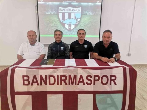 Bandırmaspor Teknik Direktörü Gürsel Bolu kampını değerlendirdi