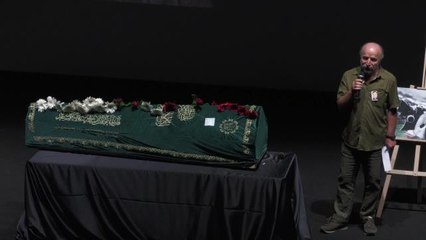 Yönetmen Erden Kıral İstanbul'da Son Yolculuğuna Uğurlandı