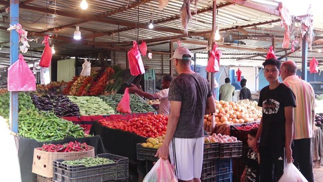 أطعمة فاسدة وأدوية منتهية الصلاحية تغزو أسواق ليبيا