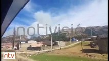 Incendio en serranías de Chulpani, Colomi genera una densa humareda afectando a casas del lugar