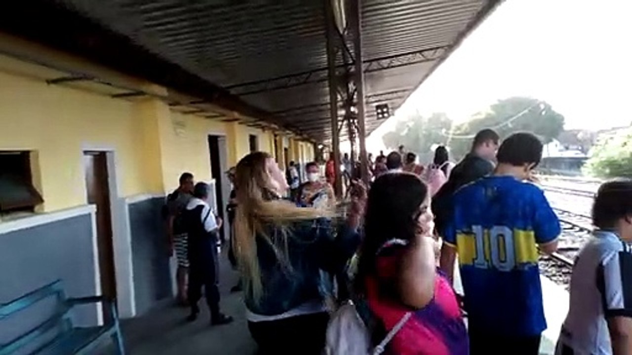 FERNANDA, RAPHAELL, THÁBATTA E OSMILTON NA LINHA VLT NA ESTAÇÃO CABO DE SANTO AGOSTINHO-PE 19/07/2022.