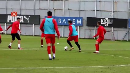 Mecnun Otyakmaz: "Ligde biraz başarısız olduk"