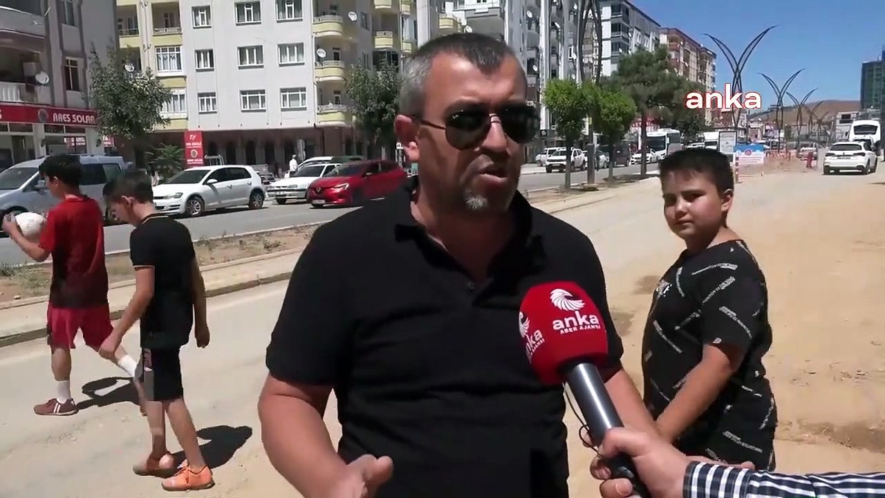 ''AK Partiliyim'' diyen esnaftan AK Parti'ye yaylım ateşi