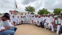 भारत जोड़ो तिरंगा पदयात्रा के लिए कांग्रेस सेवादल ने लगाया खाट शिविर