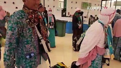 Cerita Jemaah Haji Pakai Baju Berlapis-Lapis Pulang ke Tanah Air