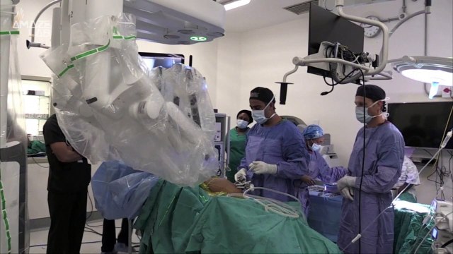 Surgeons Use Robotic Arms to Improve Quality of Life for Patients