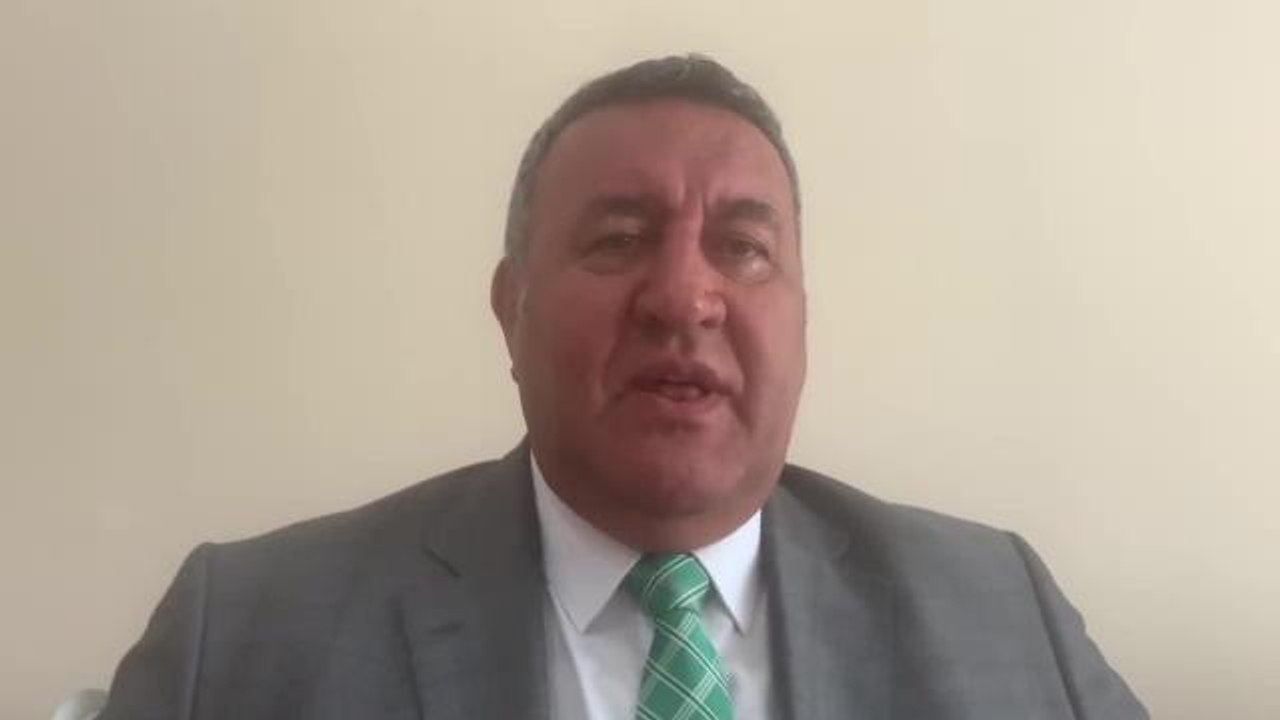 Ömer Fethi Gürer: "Tarım Bakanı, Hamburger Alır Gibi Yurt Dışından Yem Aldığımızı İtiraf Etti"