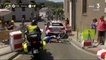 Tour de France : Regardez la chute spectaculaire cet après-midi du coureur néo-zélandais Jack Bauer, provoquée par une voiture et une moto qui lui ont bloqué le passage !