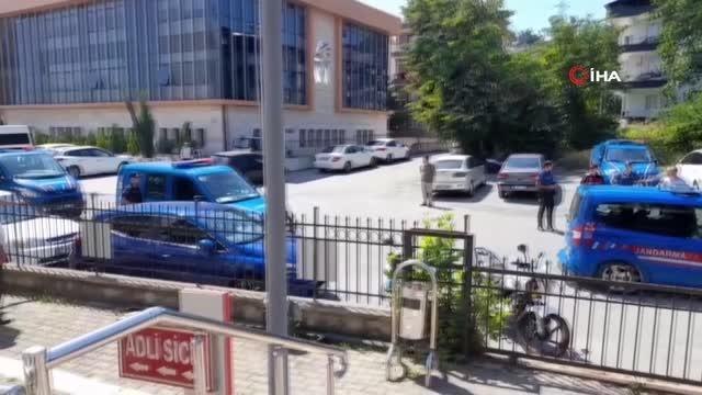 Zonguldak'ta 1 kişiyi öldürüp 2 kişiyi yaralayan katil zanlısı adliyeye sevk edildi