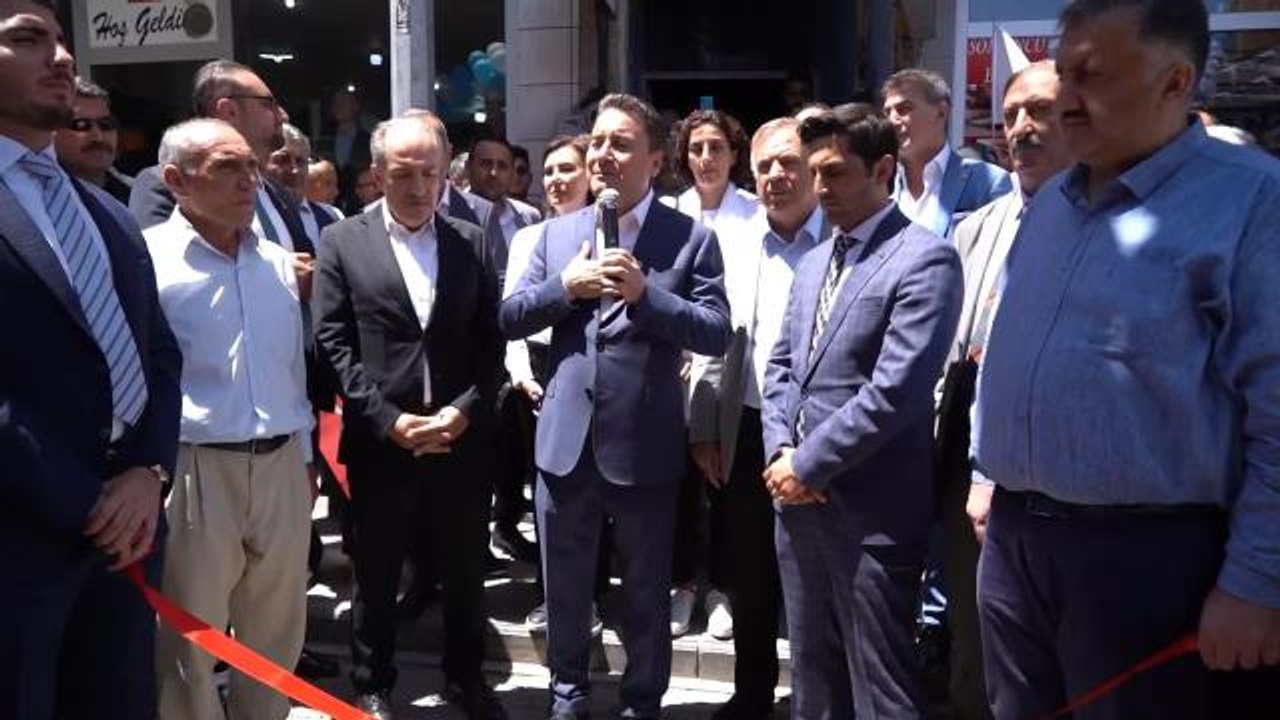 Ali Babacan, ABD Kongresi'nin Türkiye'ye Savaş Uçağı Kısıtlamasına İlişkin Tasarısı Üzerinden İktidarı Eleştirdi: "Dünyada İtibarımızı Beş Paralık...