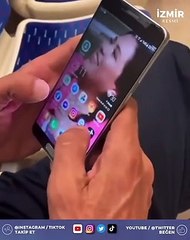 izban'da genç kızın bacaklarını çeken şahıs