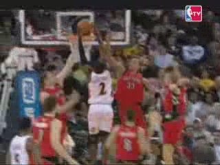Mickael Pietrus shake-and-bake with the crossover before fin