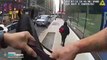 Un policier à cheval se lance à la poursuite d'un voleur en pleine rue à New York