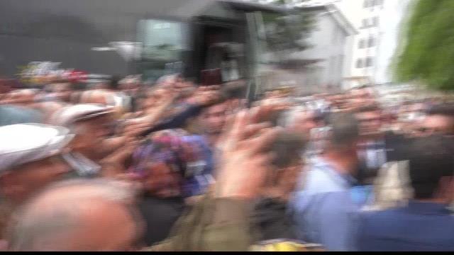 Akşener'in Ordu'da Mikrofon Uzattığı Dolmuş Şoförü: Arabama Mazot Koyamadım, Şu Anda Otogarda Yatıyor Arabam