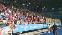 Red Army i igrači FK Velež nakon poraza