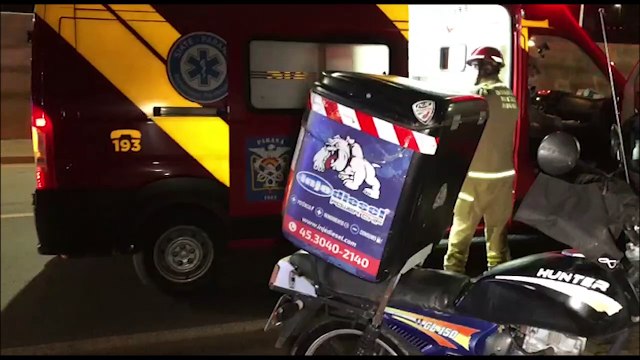 Motociclista fica ferido ao sofrer queda na BR-277, proximidades do Trevo Cataratas