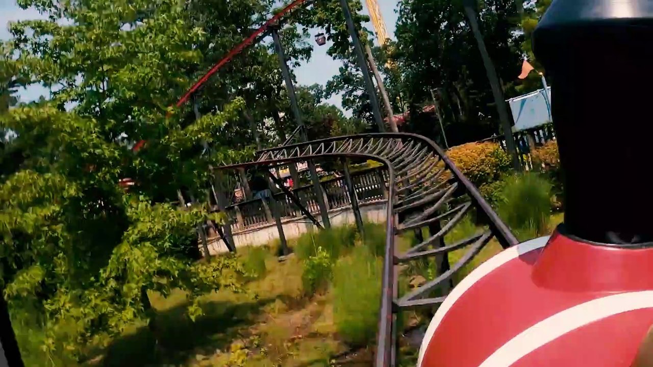 Harley Quinn's Crazy Train Roller Coaster (Six Flags Great Adventure - Jackson, NJ) - Roller Coaster POV Video - Front Row