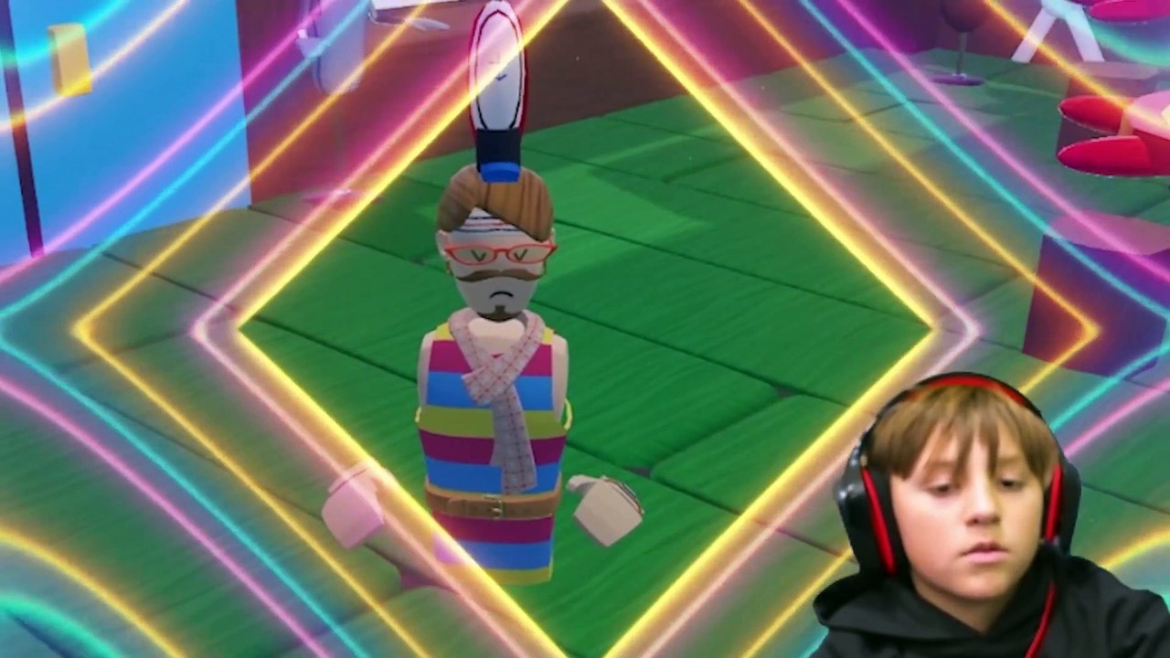 Playing TOP Rated REC ROOM Games! Squid Game & Spongebob w_ No Butt Hits Different (FGTeeV Gameplay)