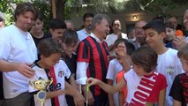 İzmir haberleri: Bornova Belediye Başkanı İduğ'dan Çamdibi Altınok'a Pastalı Kutlama
