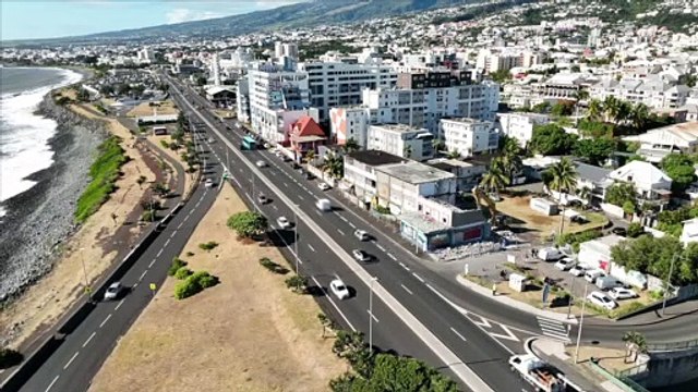 Les images de la démolition des immeubles vétustes de Saint-Denis