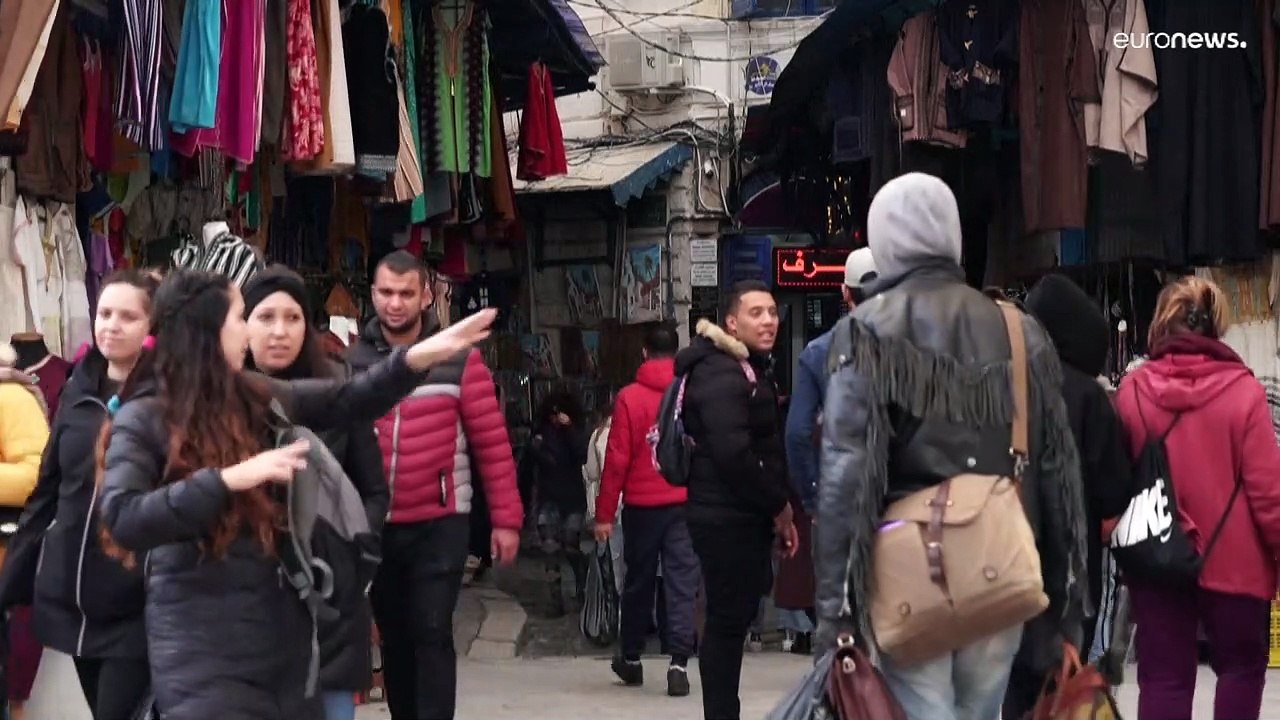 استفتاء حاسم في تونس حول دستور "الجمهورية الجديدة" يمنح صلاحيات واسعة للرئيس