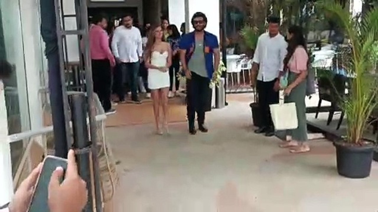 Sun N Sand होटल में Ek Villain Returns का प्रमोशन करने पहुंचे Arjun Kapoor और Tara Sutaria