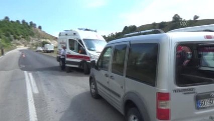 Kamyonet ile iki aracın çarpıştığı kazada bir kişi yaralandı