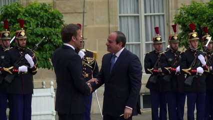 ماكرون يلتقي السيسي في الإليزيه