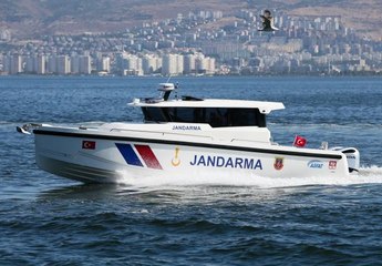 İzmir haberi! Milli imkanlarla üretilen 2 bot, İzmir'de jandarmaya teslim edildi