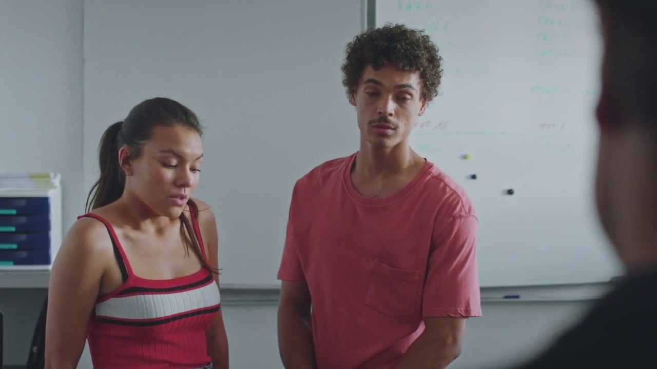 Plus Belle la Vie - Baptiste et Justine remis à leur place