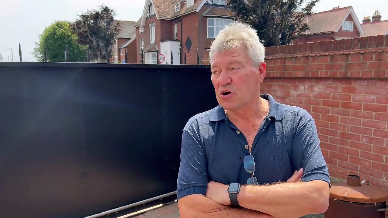 Distressed seagull in Southsea rescued by retired hospital worked - who now needs help caring for the flightless bird