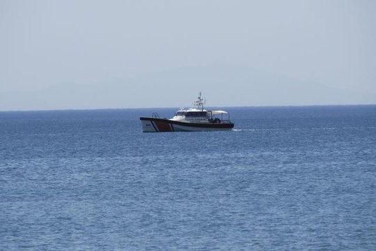 Balıkesir haber: Balıkesir'de teknenin batması sonucu kaybolan 2 kişiyi arama çalışmaları sürüyor
