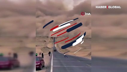 Çin'in Qinghai eyaletinde kum fırtınası! O anlar kamerada