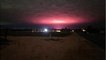 Australie : une mystérieuse lumière rose aperçue dans le ciel