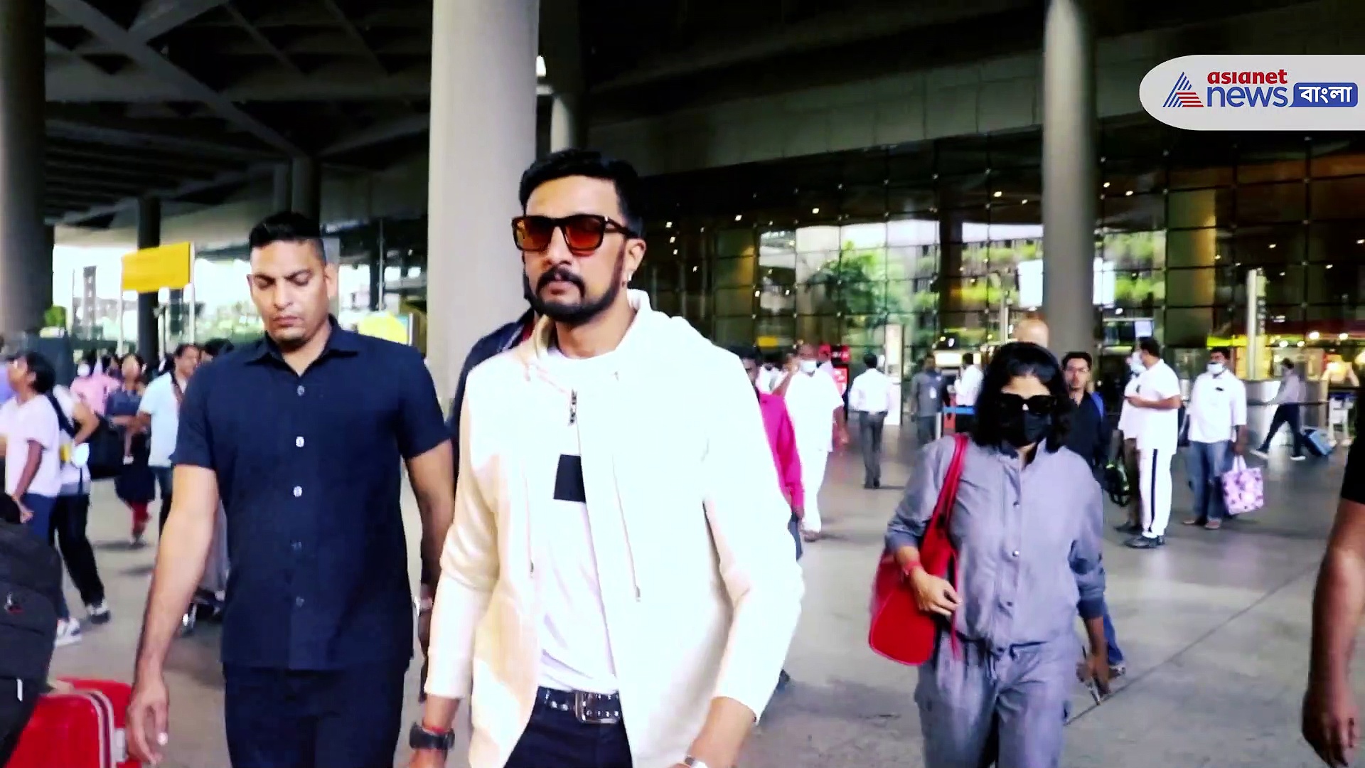 Bollywood Mashala : দিশা-তারা-মালাইকাকে দেখে চোখ ফেরাতে পারবেন না