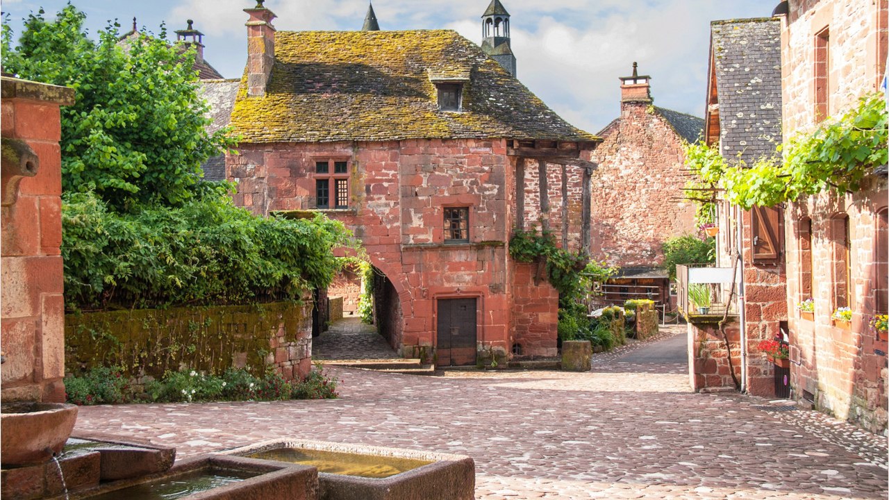Collonges-la-Rouge, emblème de la Corrèze