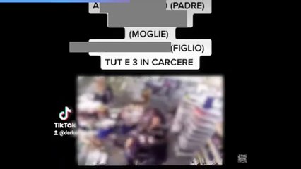 Lite per un posto auto nel Napoletano: le immagini choc