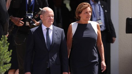 Bundeskanzler Scholz entsorgte wohl geheime Dokumente im Hausmüll