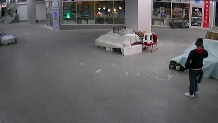Yöresel ürün pazarından hırsızlık iddiasıyla 3 kişi yakalandı