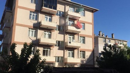 Son dakika haberleri... BASTIĞI AYDINLATMA PANELİ KIRILDI, HAVALANDIRMA BOŞLUĞUNA DÜŞÜP ÖLDÜ