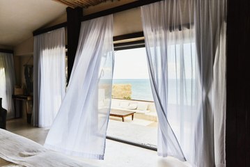 How to Cool Down a Room Without AC