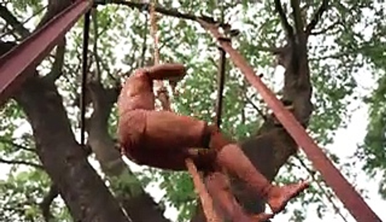 Meet the mud wrestlers keeping an ancient India...
