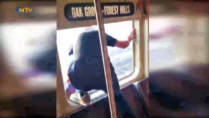 Kadıköy'de metrobüste yangın paniği