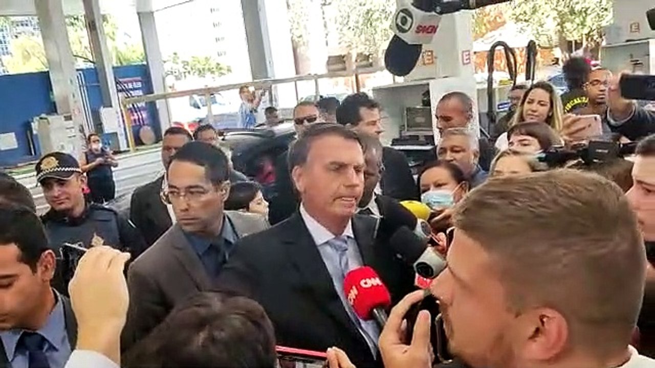 Bolsonaro volta a defender apuração paralela de urnas por Forças Armadas