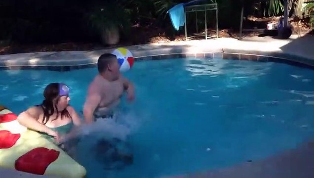 Drôle ANIMAUX Eau FAILS qui vous fera MOURIR DE MOURIR - Vidéos épiques ANIMAUX FUNNY