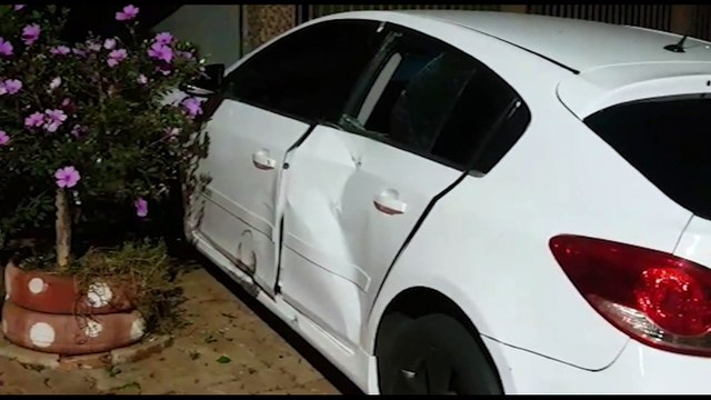 Jovens ficam feridos em colisão no Santo Onofre