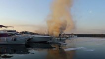 Son dakika haberi: Yat Limanı'nda çıkan yangında bir tekne kullanılamaz hale geldi